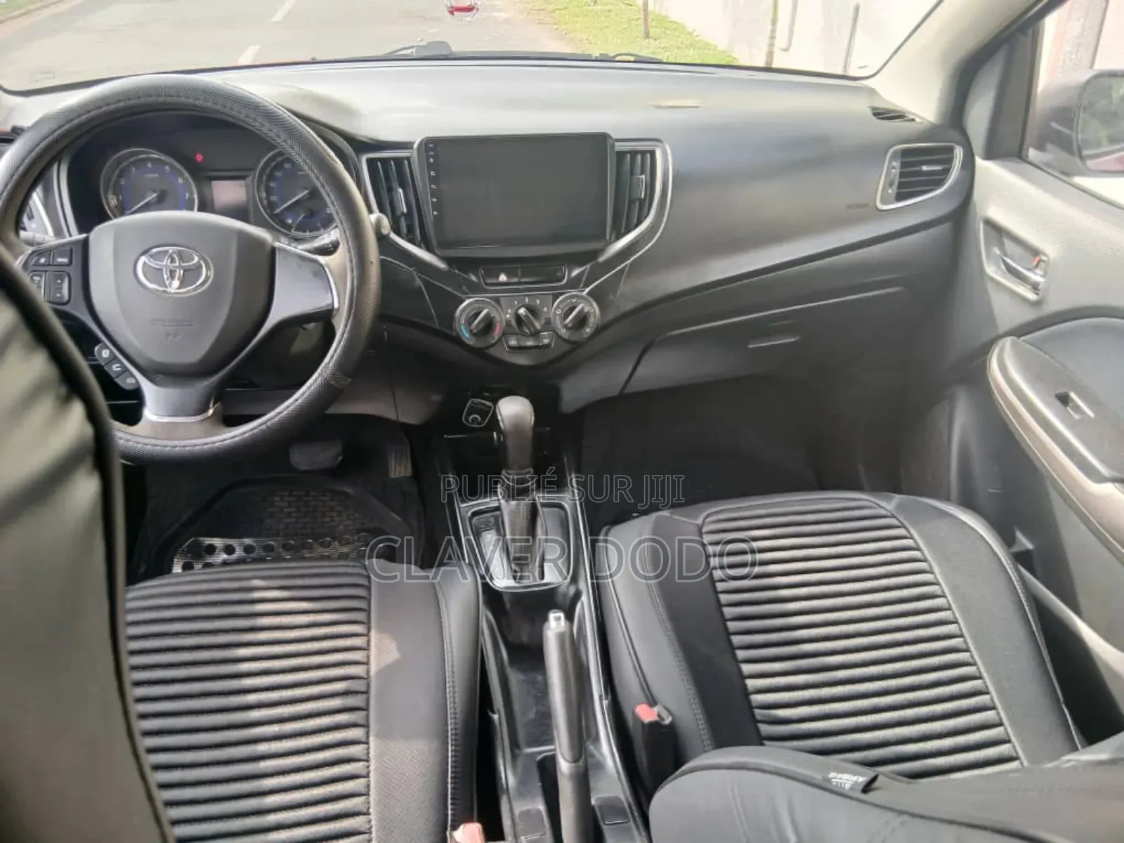 Toyota Starlet 2021 Rouge