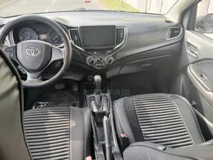 Toyota Starlet 2021 Rouge