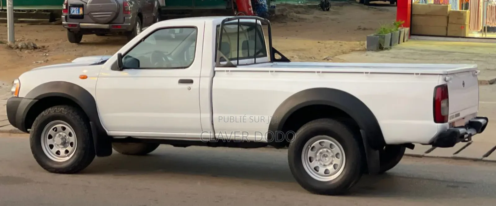 Nissan Hardbody 2021 Blanc