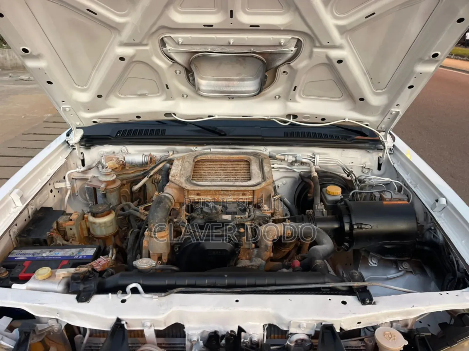 Nissan Hardbody 2021 Blanc