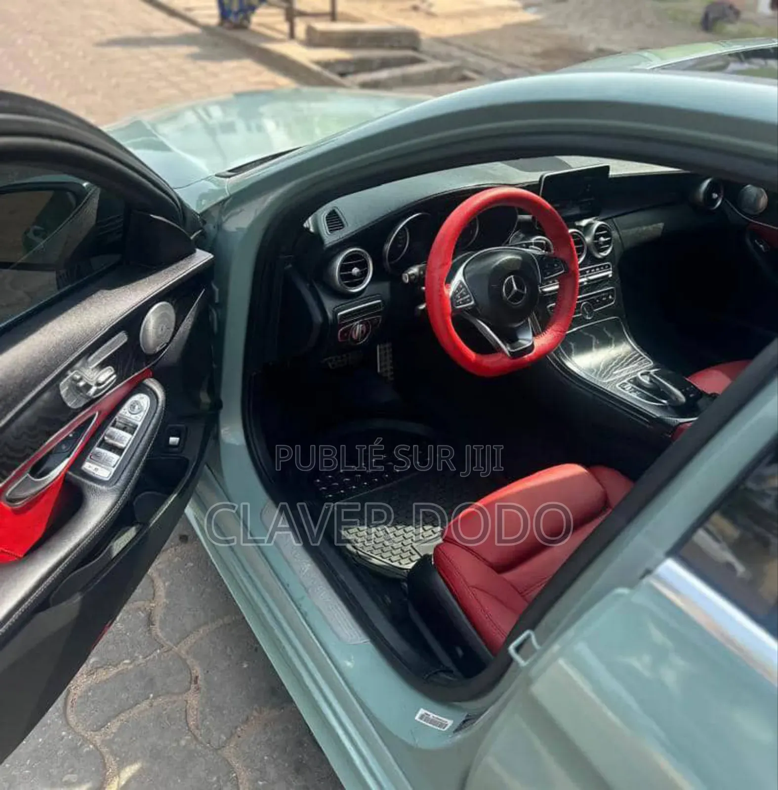 Mercedes-Benz C400 2018 Turquoise