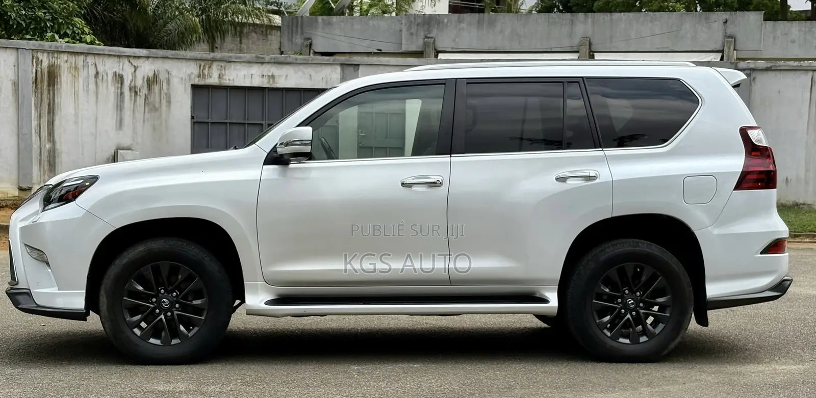 Lexus GX 460 AWD 2023 Blanc cassé