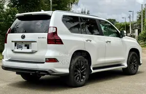Lexus GX 460 AWD 2023 Blanc cassé