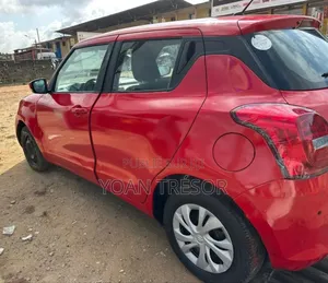 Suzuki Swift 2023 Rouge