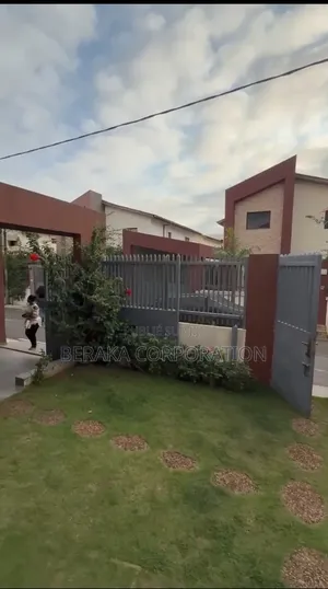 6chbre Duplex dans Beraka Corporation, Cocody à Vendre