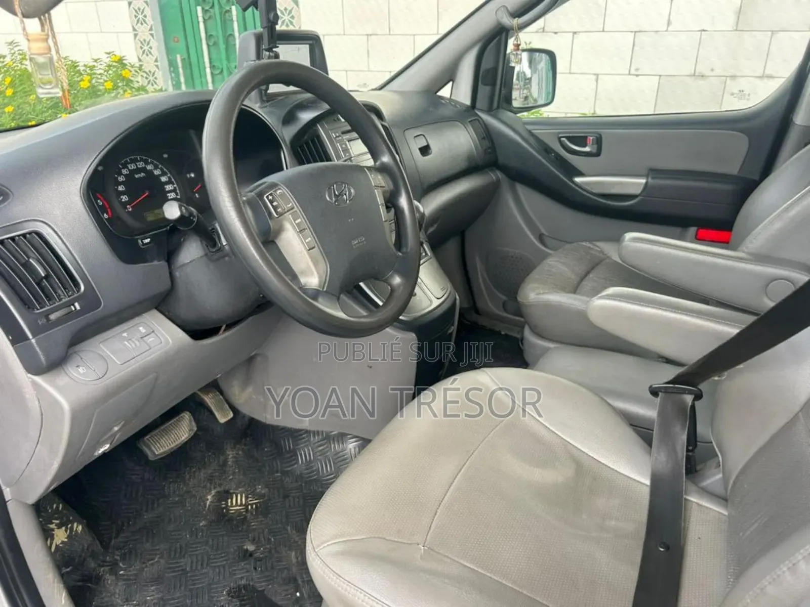 Hyundai Starex 2017 Gris