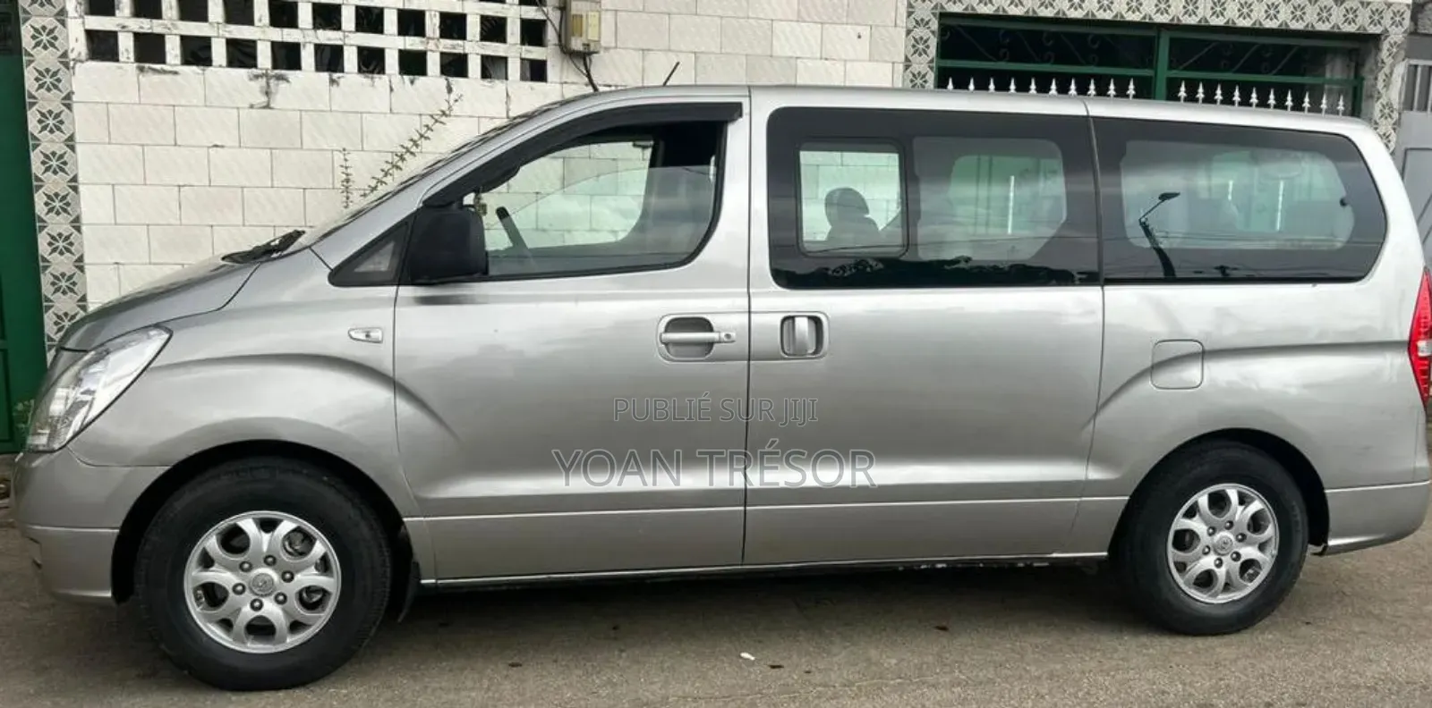 Hyundai Starex 2017 Gris