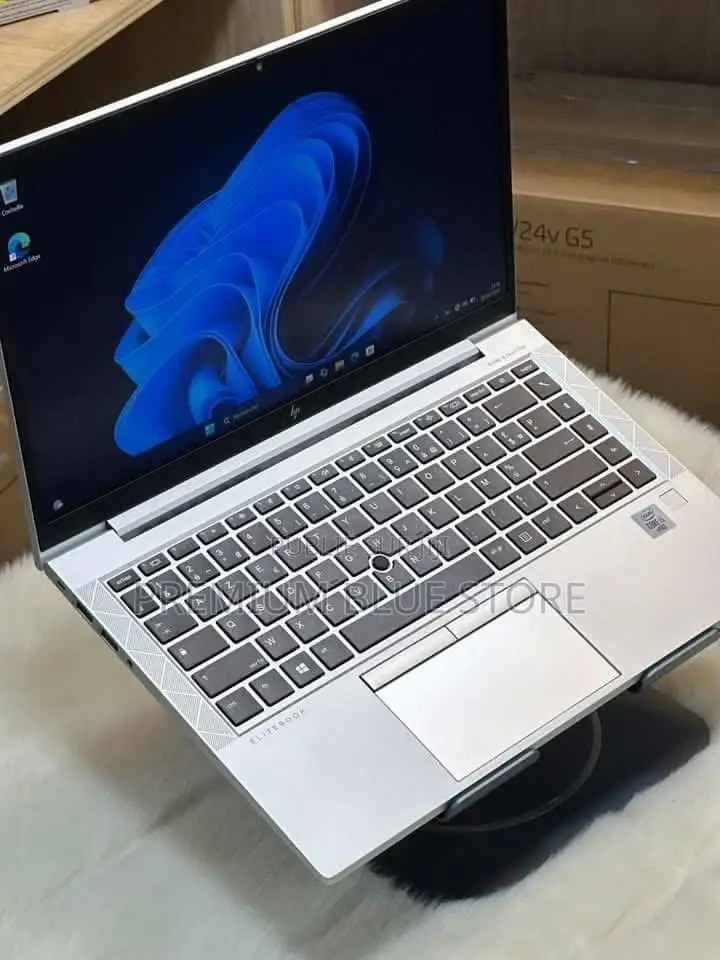 Neuf HP EliteBook 840 G7 16GB Intel Core I5 SSD 512GB