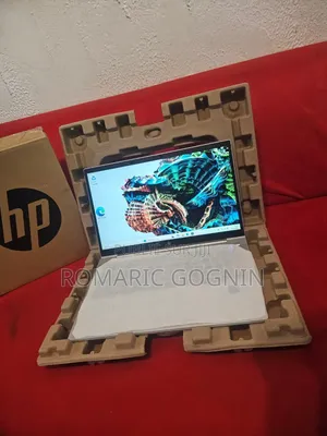 New Ordinateur Portable HP EliteBook 840 G8 16GB Intel SSD 512GB