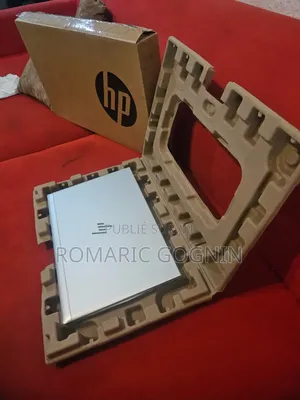 New Ordinateur Portable HP EliteBook 840 G8 16GB Intel SSD 512GB