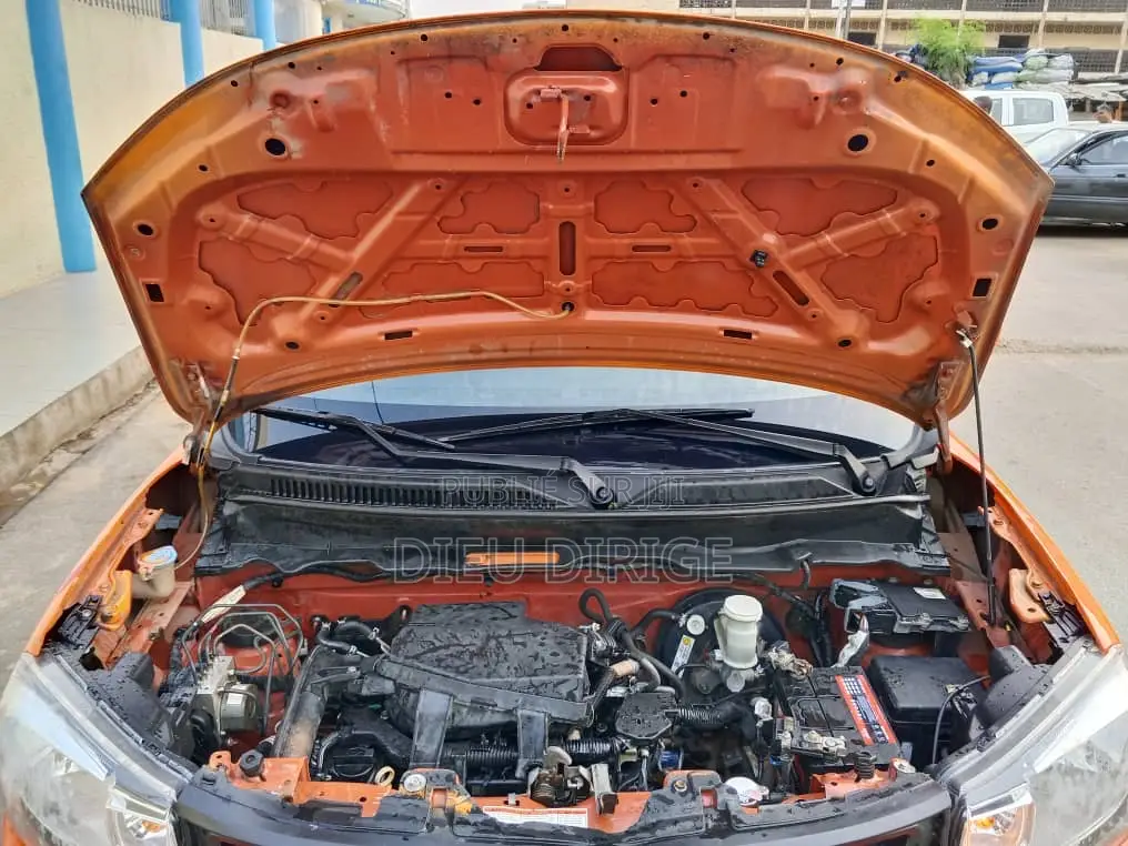 Suzuki S-Presso 2024 Orange