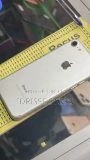 Apple iPhone 7 32 GB Gris