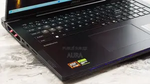 New MSI Vector 17 HX AI A2XWJG 32GB AMD Ryzen 9 SSD 2T