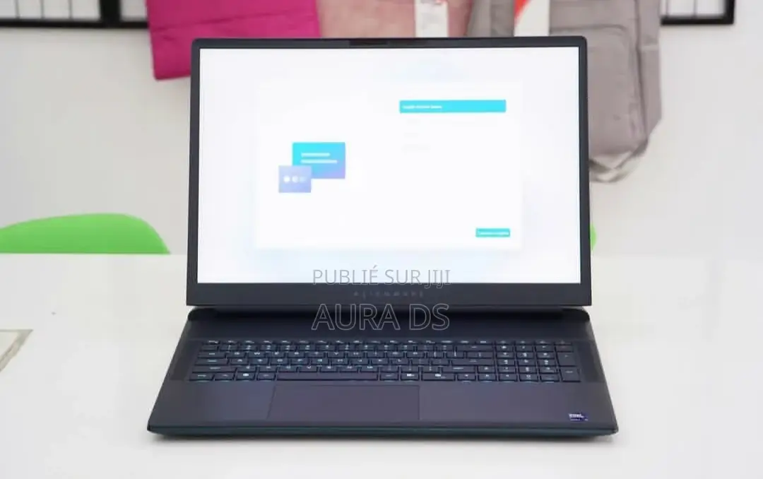 Neuf Dell Alienware 18 Area-51 32GB Intel Core Ultra 9 SSD 2T