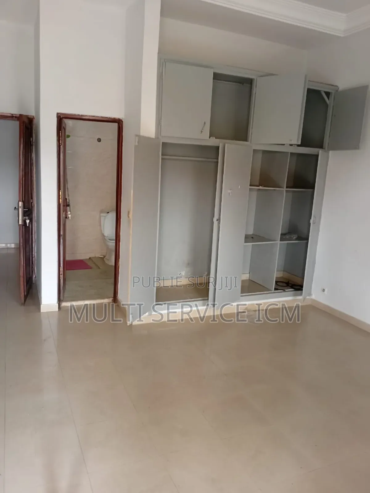 Furnished 5chbre Duplex dans Ismaël Coulibaly, Cocody à Vendre