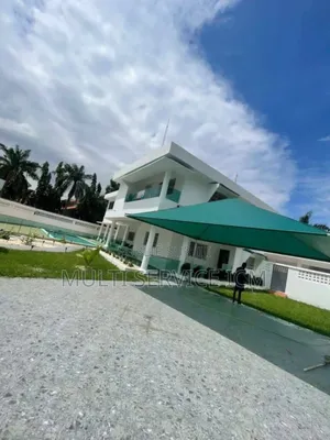 Furnished 8chbre Duplex dans Ismaël Coulibaly, Cocody à Louer