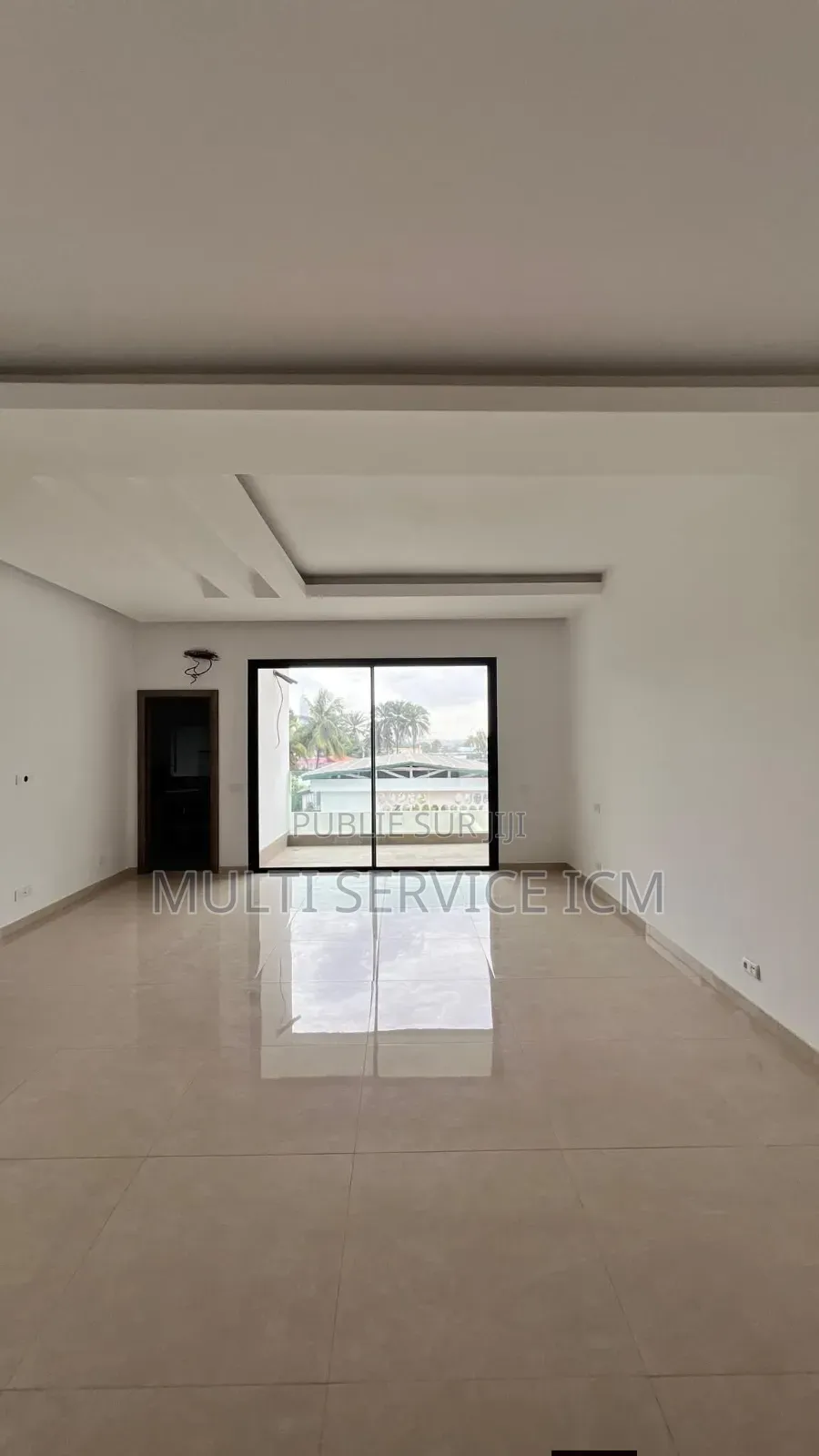 Furnished 5chbre Duplex dans Ismaël Coulibaly, Cocody à Louer