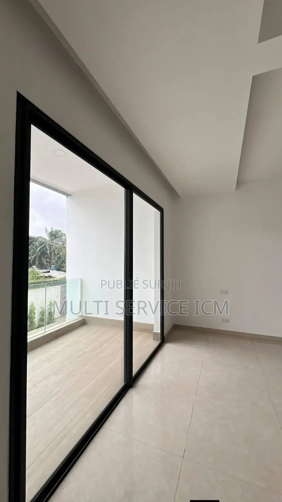 Furnished 5chbre Duplex dans Ismaël Coulibaly, Cocody à Louer