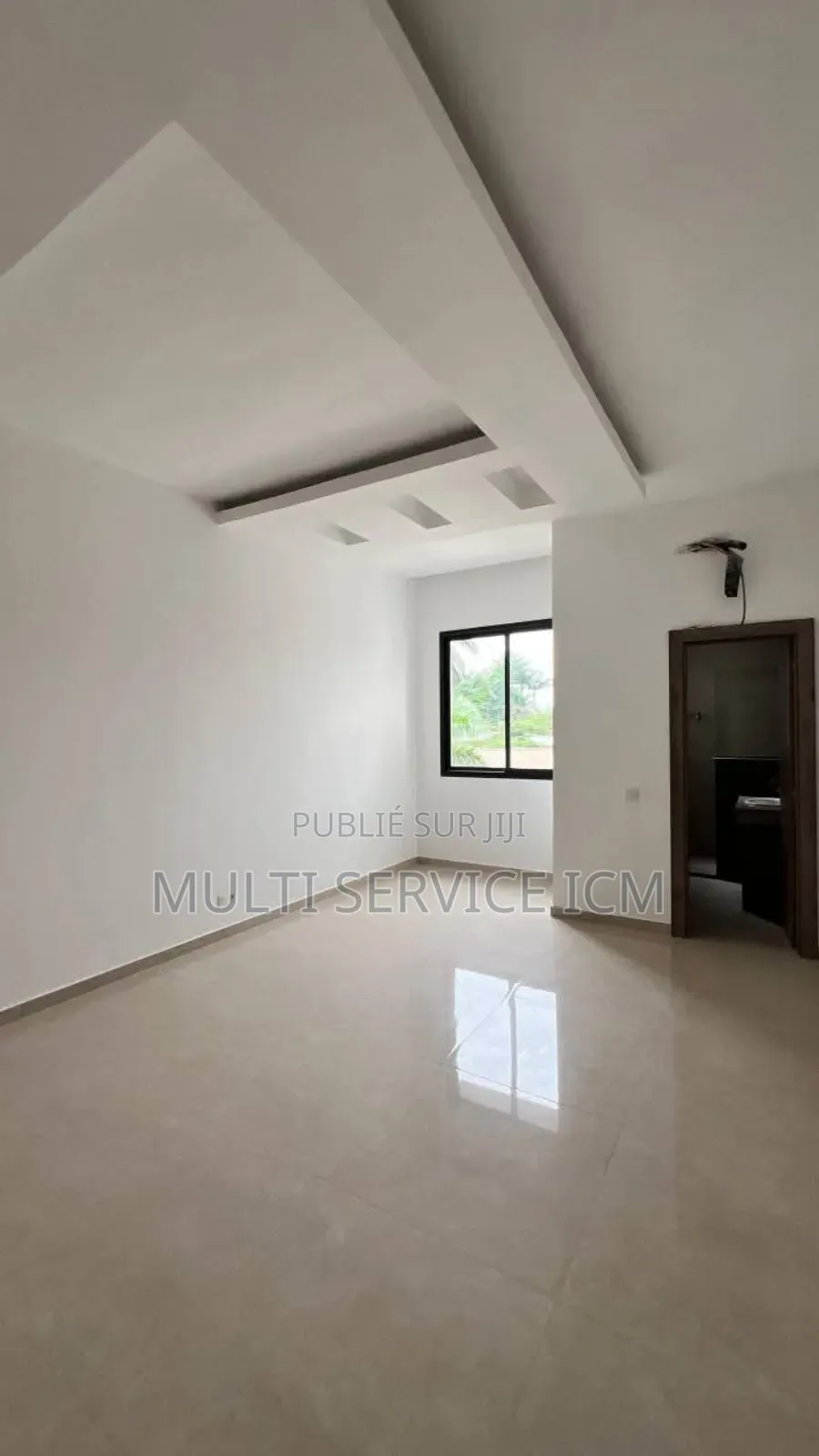 Furnished 5chbre Duplex dans Ismaël Coulibaly, Cocody à Louer