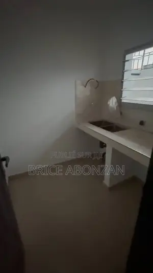 1chbre Studio dans Cocody à Louer