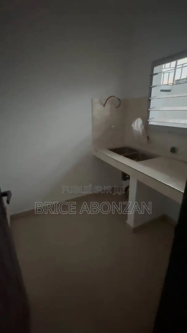 1chbre Studio dans Cocody à Louer