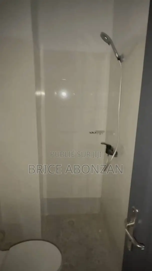 1chbre Studio dans Cocody à Louer