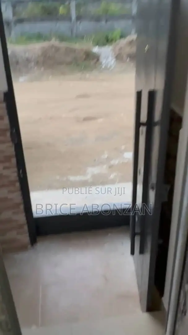 1chbre Studio dans Cocody à Louer