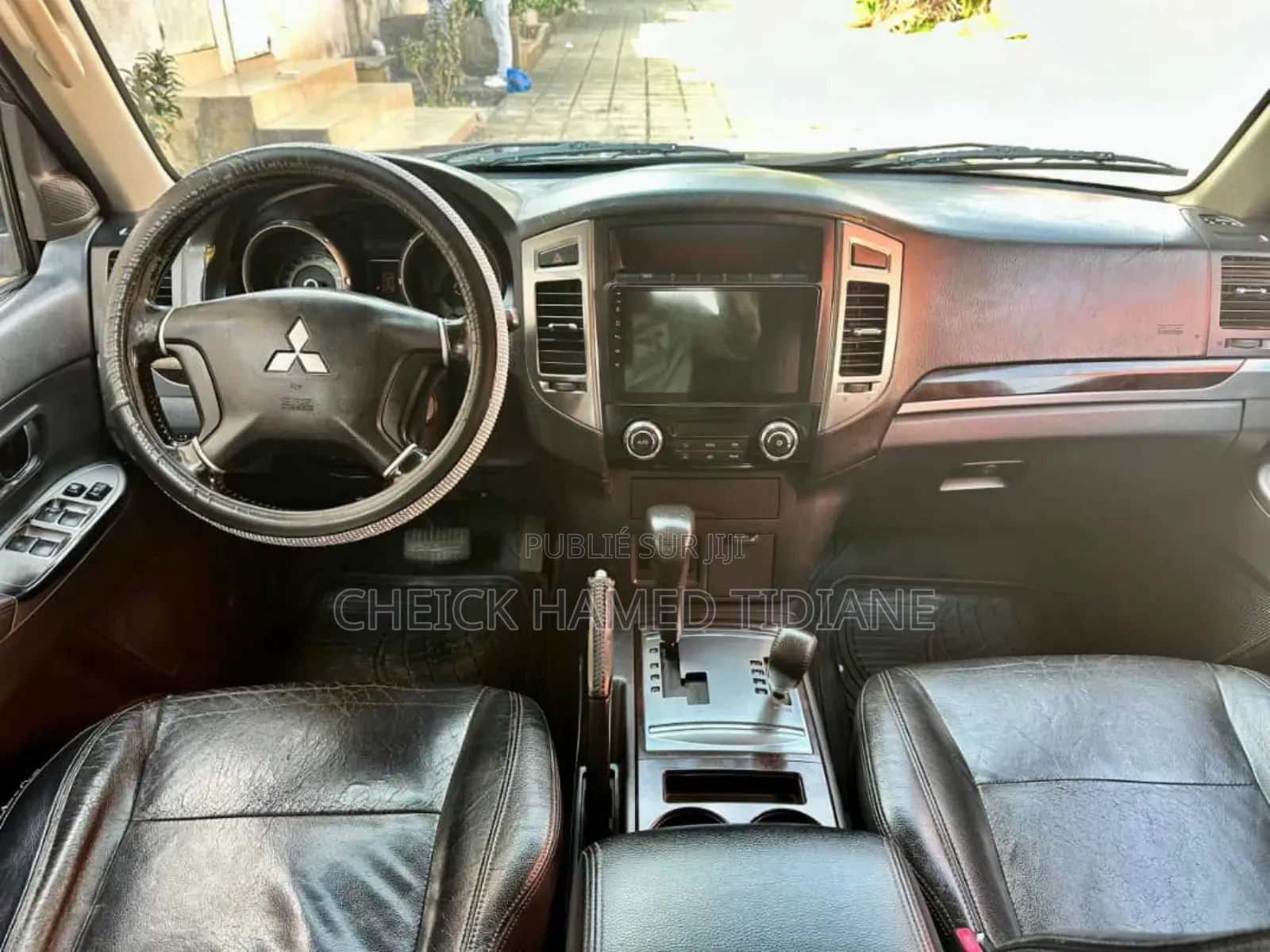 Mitsubishi Pajero 2016 Black