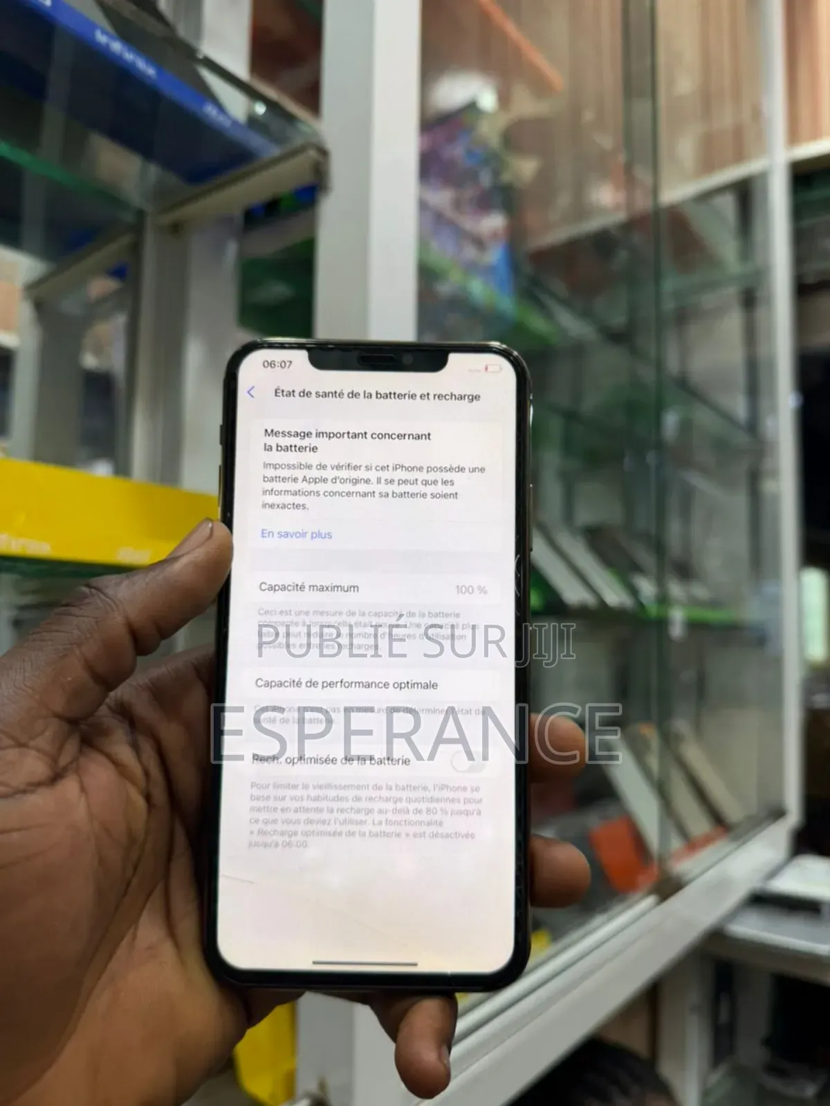 Apple iPhone 11 Pro Max 64 GB Doré