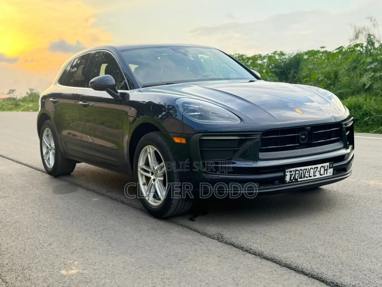 New Porsche Macan 2024 Black