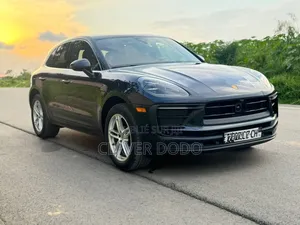 New Porsche Macan 2024 Black