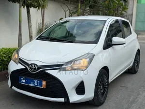 Toyota Yaris L Hatchback 3dr 2017 Blanc