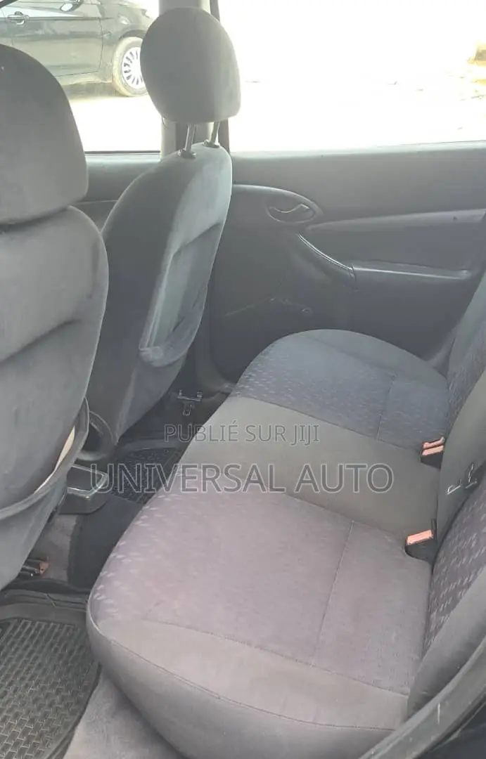 Ford Focus 2001 Black