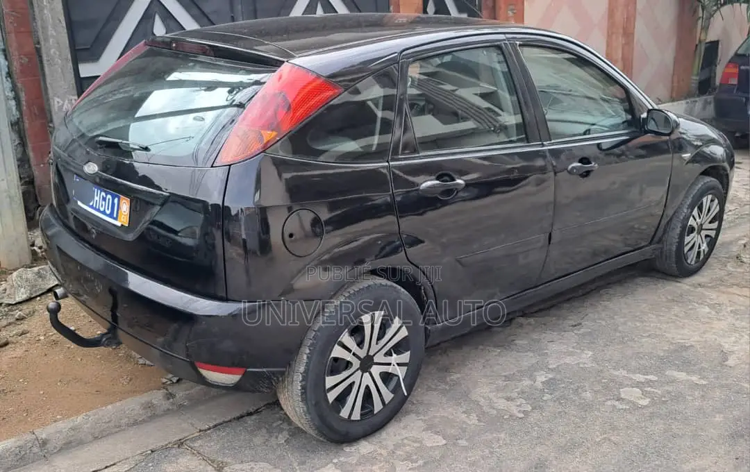 Ford Focus 2001 Black
