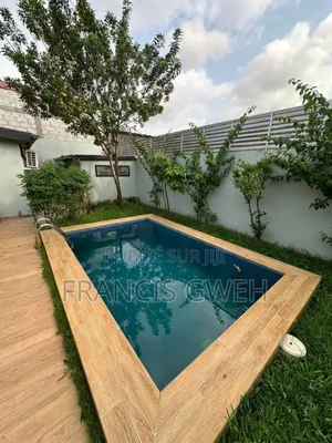 3chbre Duplex dans Francis Gweh, Cocody à Louer