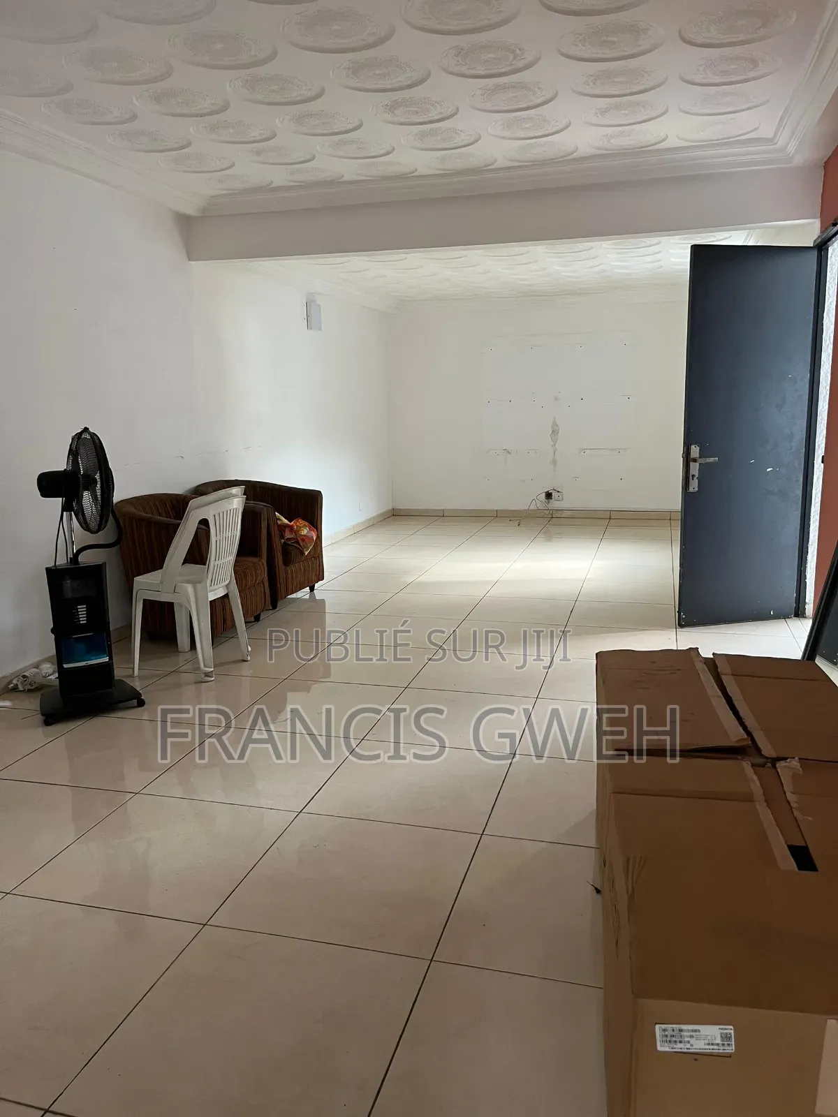 3chbre Villa dans Francis Gweh, Cocody à Louer