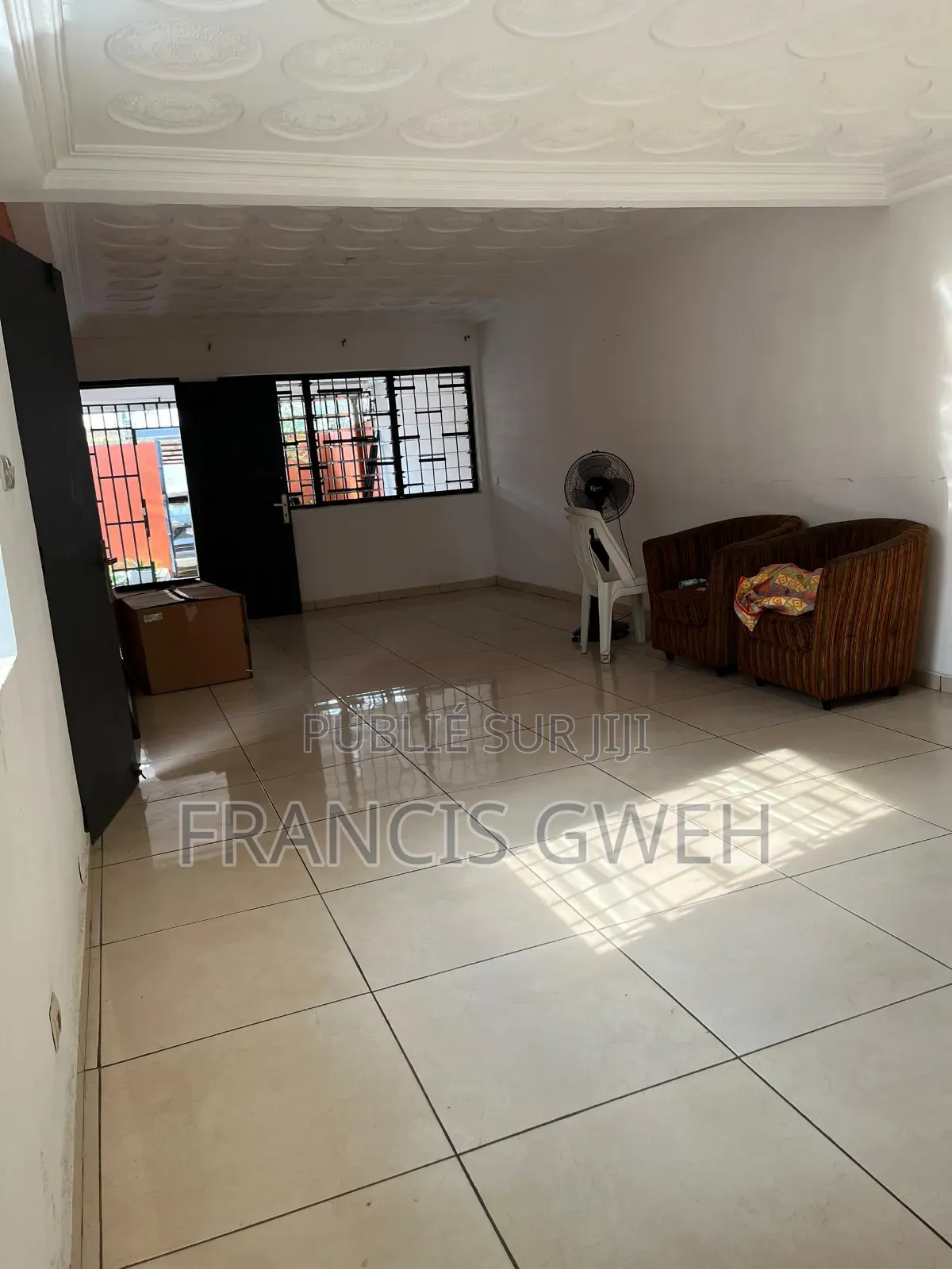 3chbre Villa dans Francis Gweh, Cocody à Louer