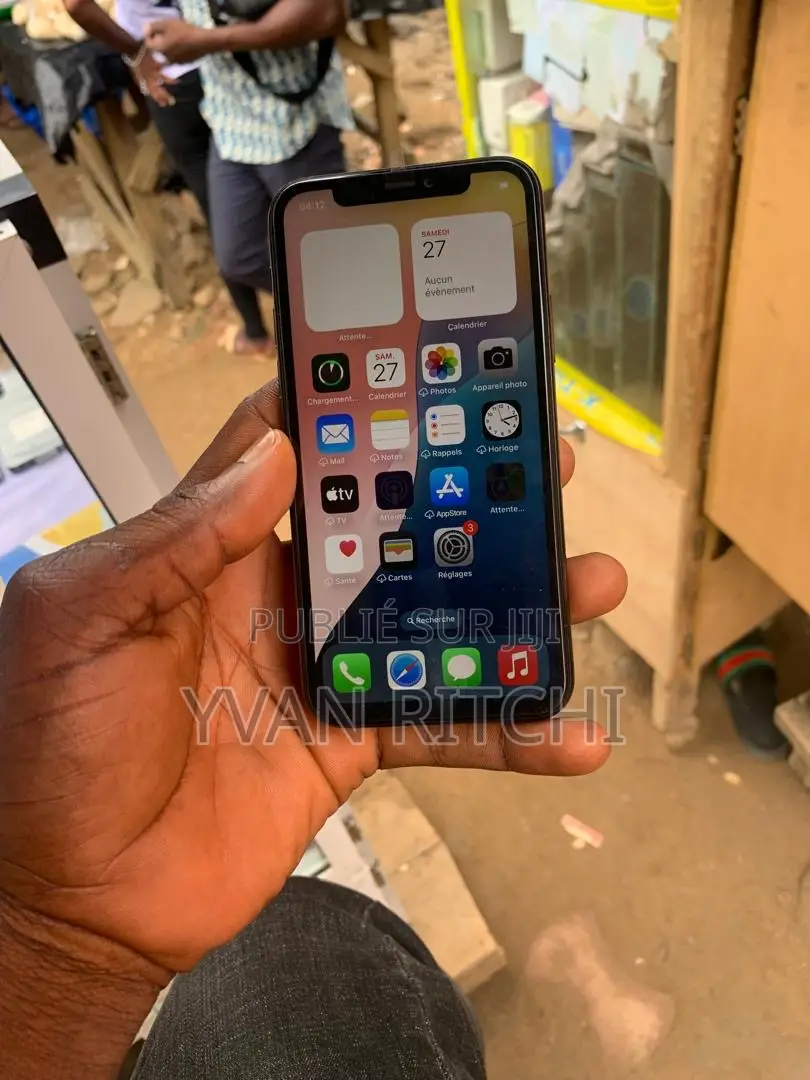 Apple iPhone 11 Pro 64 GB Gris