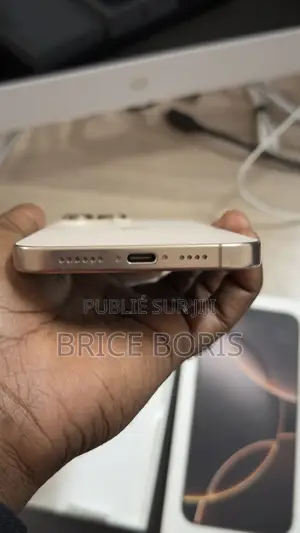 Apple iPhone 16 Pro Max 256 GB Doré