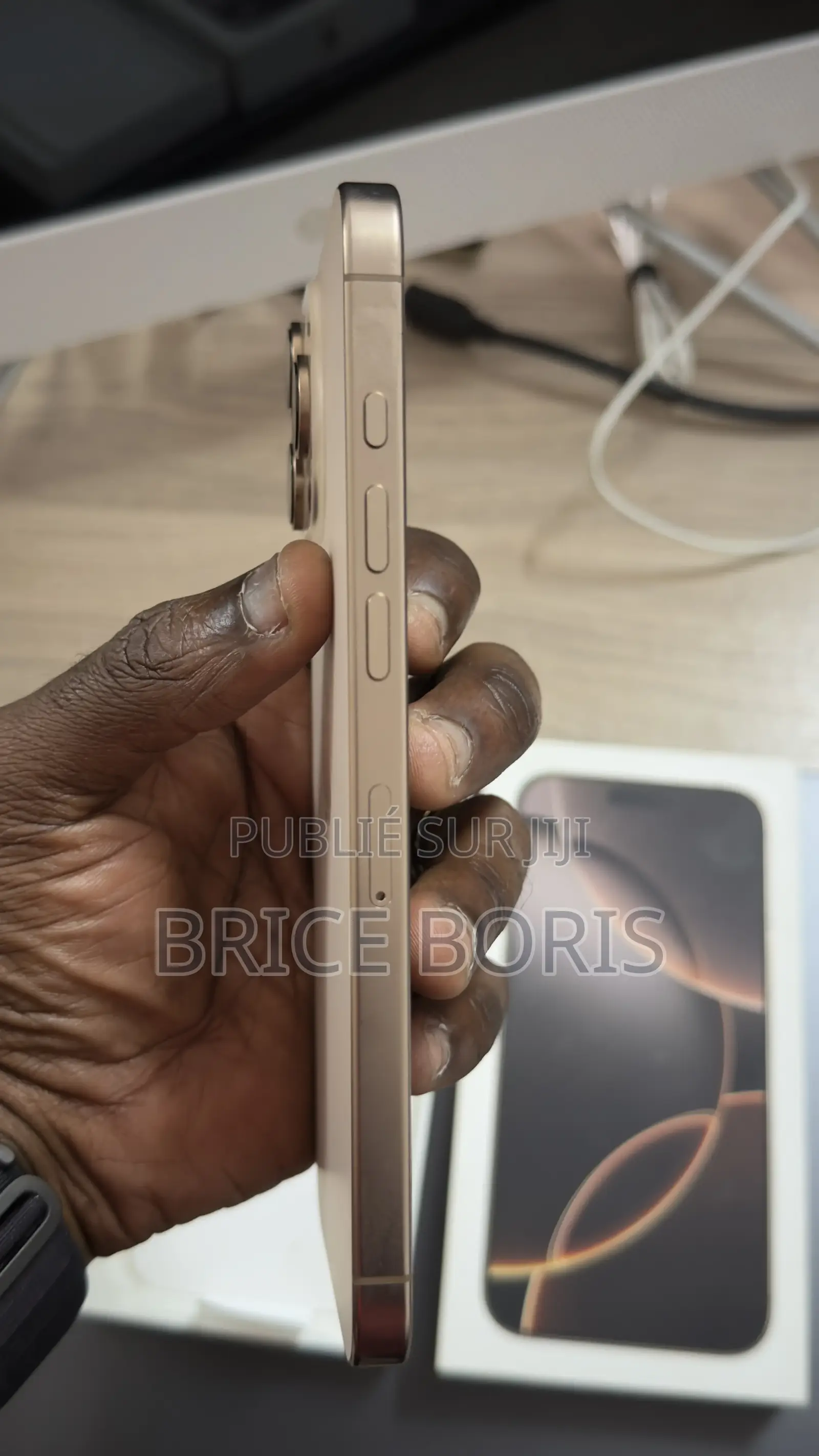 Apple iPhone 16 Pro Max 256 GB Doré