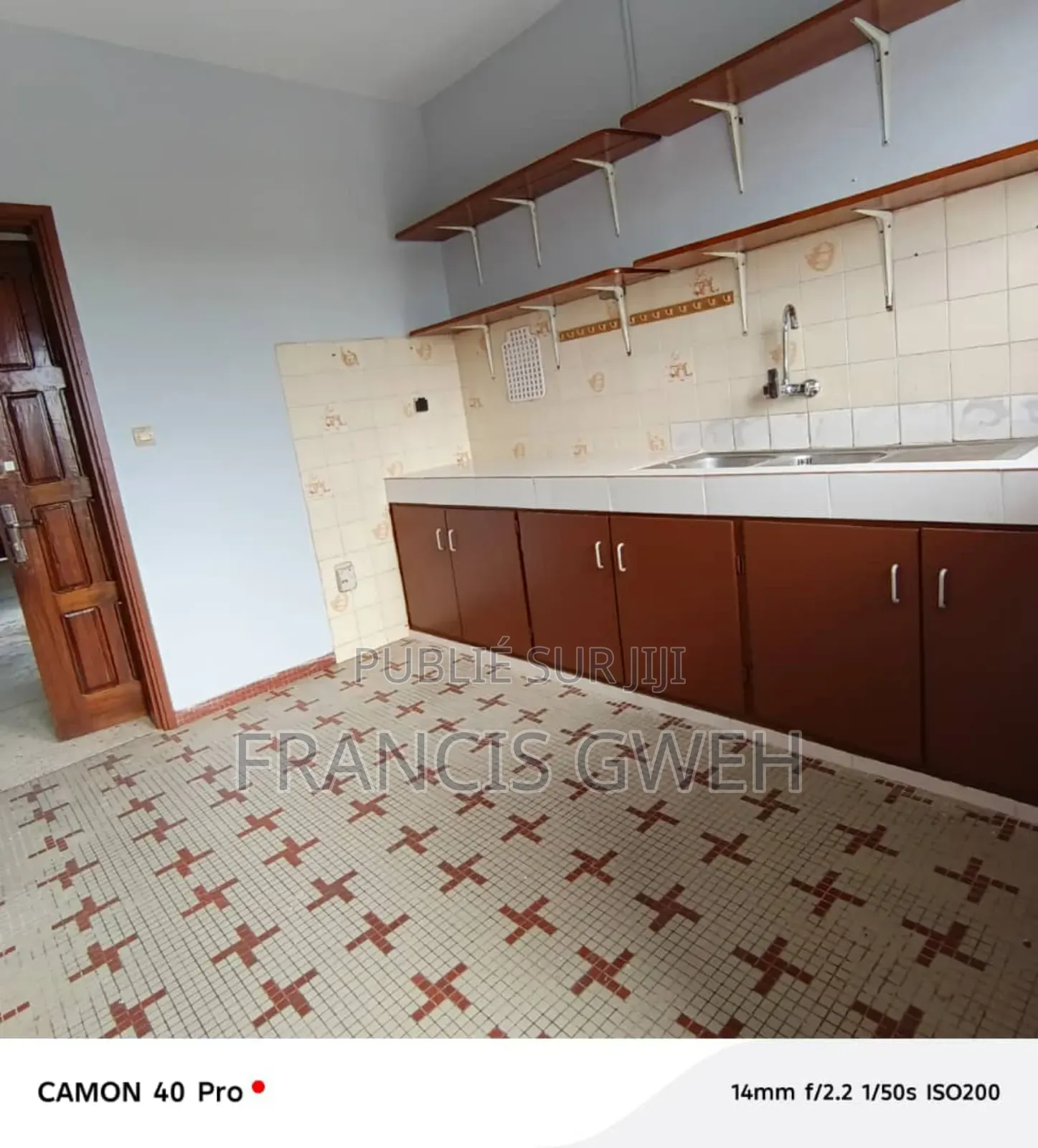 3chbre Appartement dans Francis Gweh, Cocody à Louer