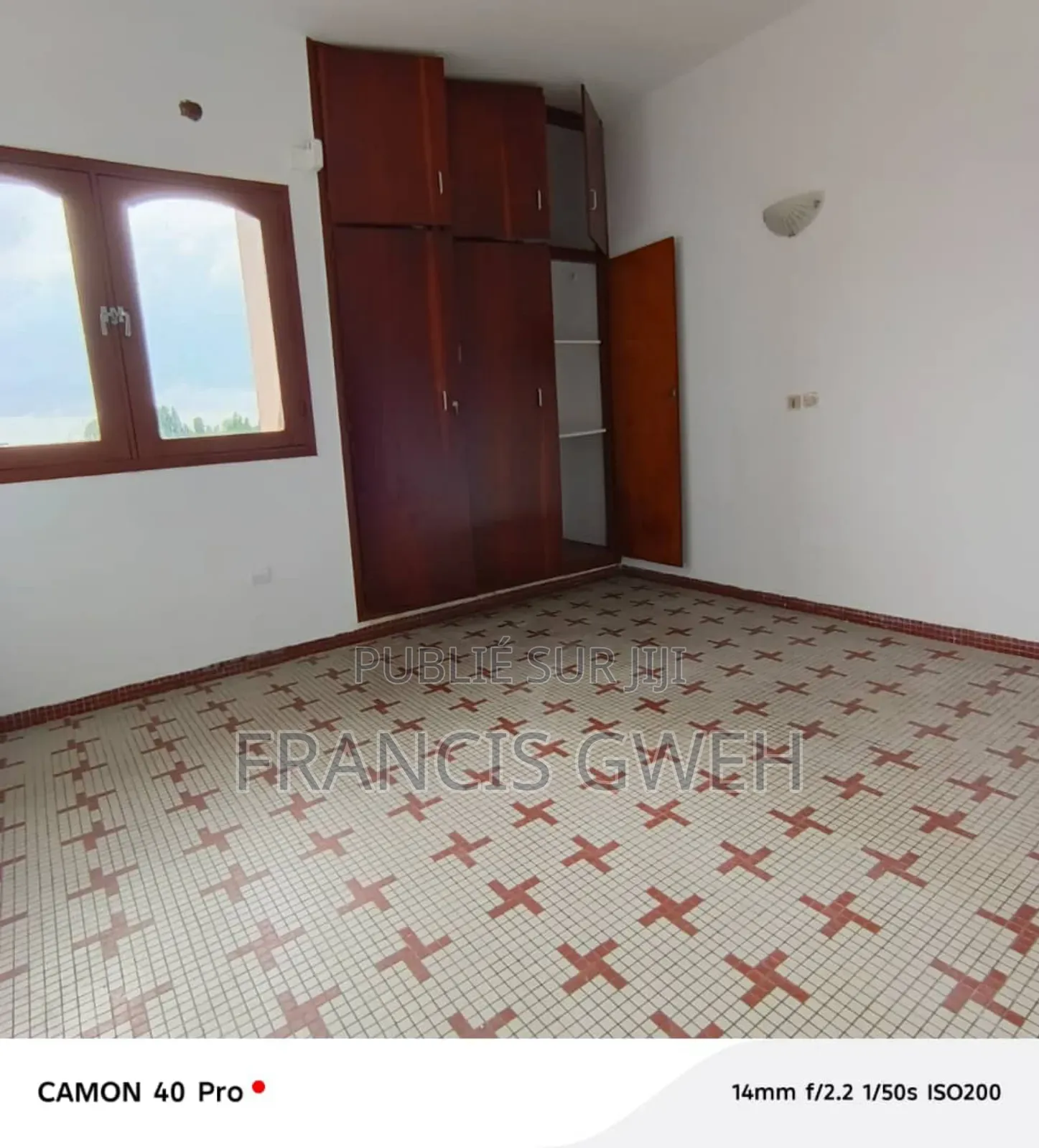 3chbre Appartement dans Francis Gweh, Cocody à Louer