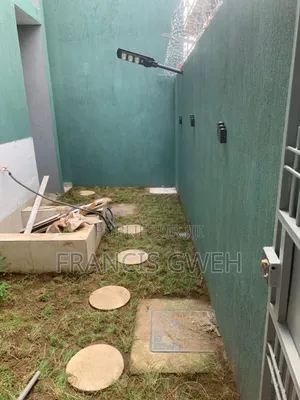 4chbre Duplex dans Francis Gweh, Cocody à Louer