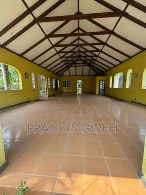 7chbre Duplex dans Francis Gweh, Cocody à Vendre