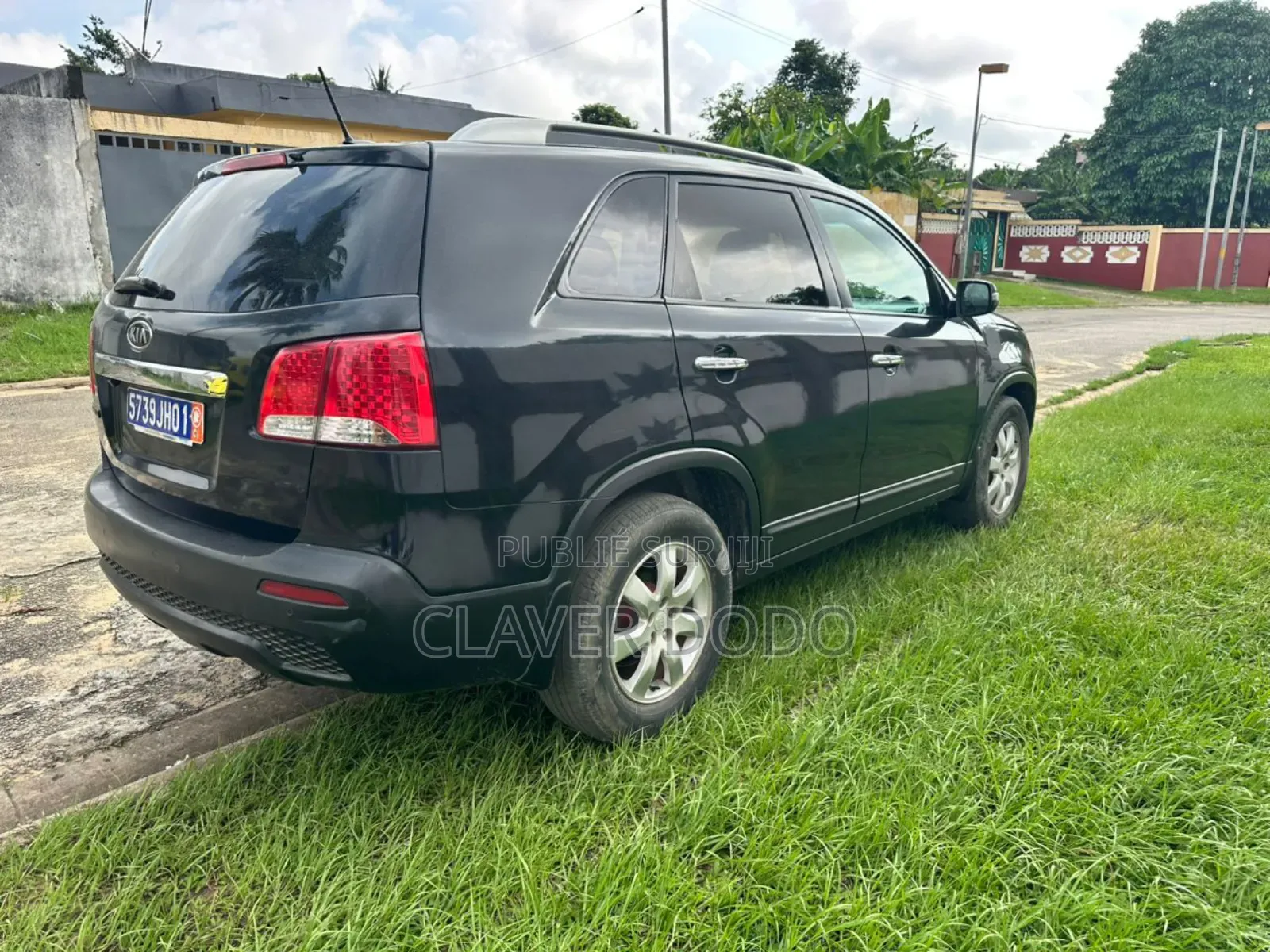 Kia Sorento 2011 Black