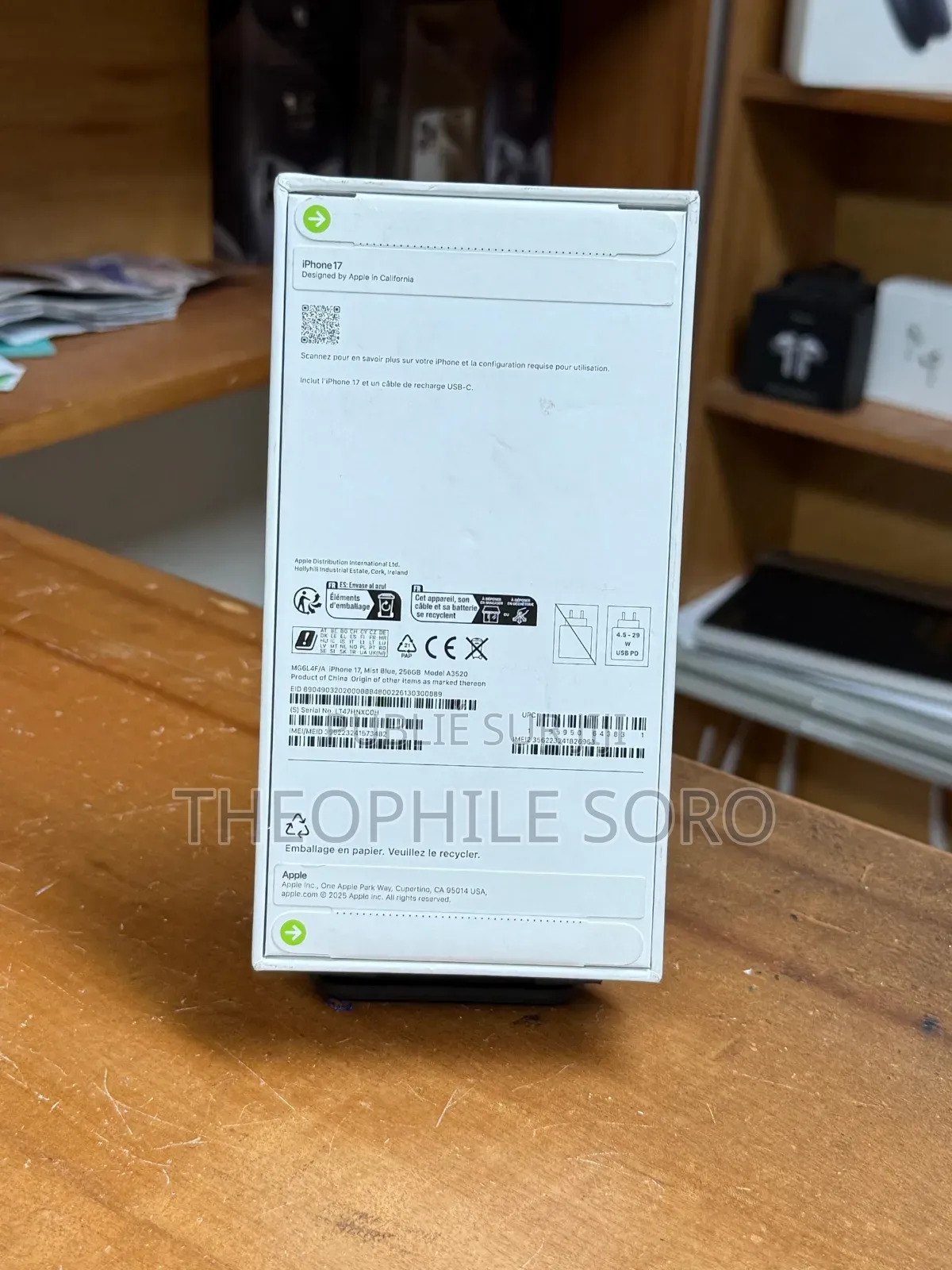 New Apple iPhone 17 256 GB Black