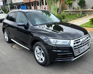 Audi Q5 2.0T Premium AWD quattro 2019 Black