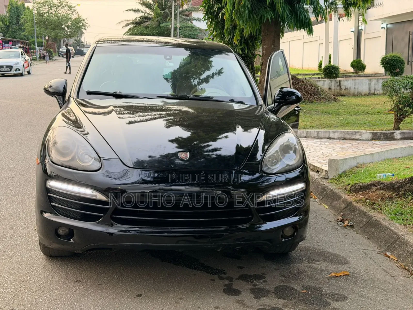 Porsche Cayenne 2016 Black
