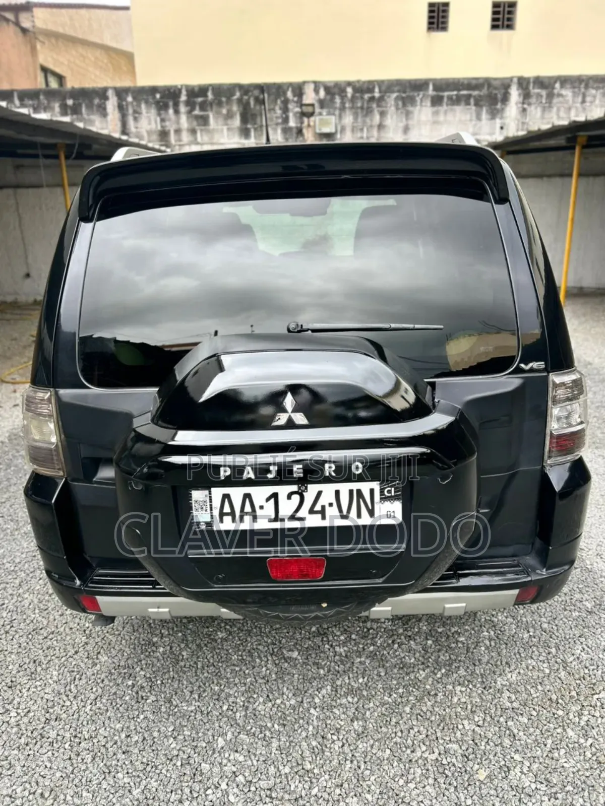 Mitsubishi Pajero 2015 Black