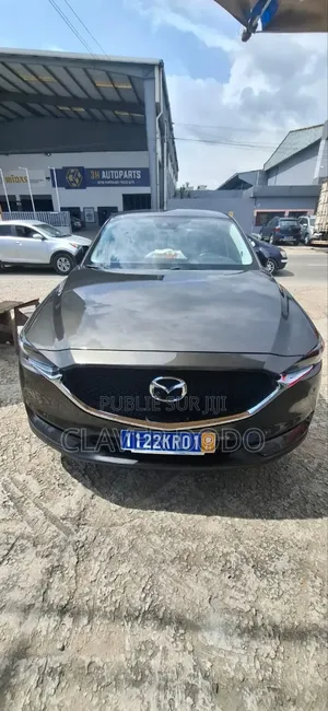 Photo - Mazda CX-5 2021 Black